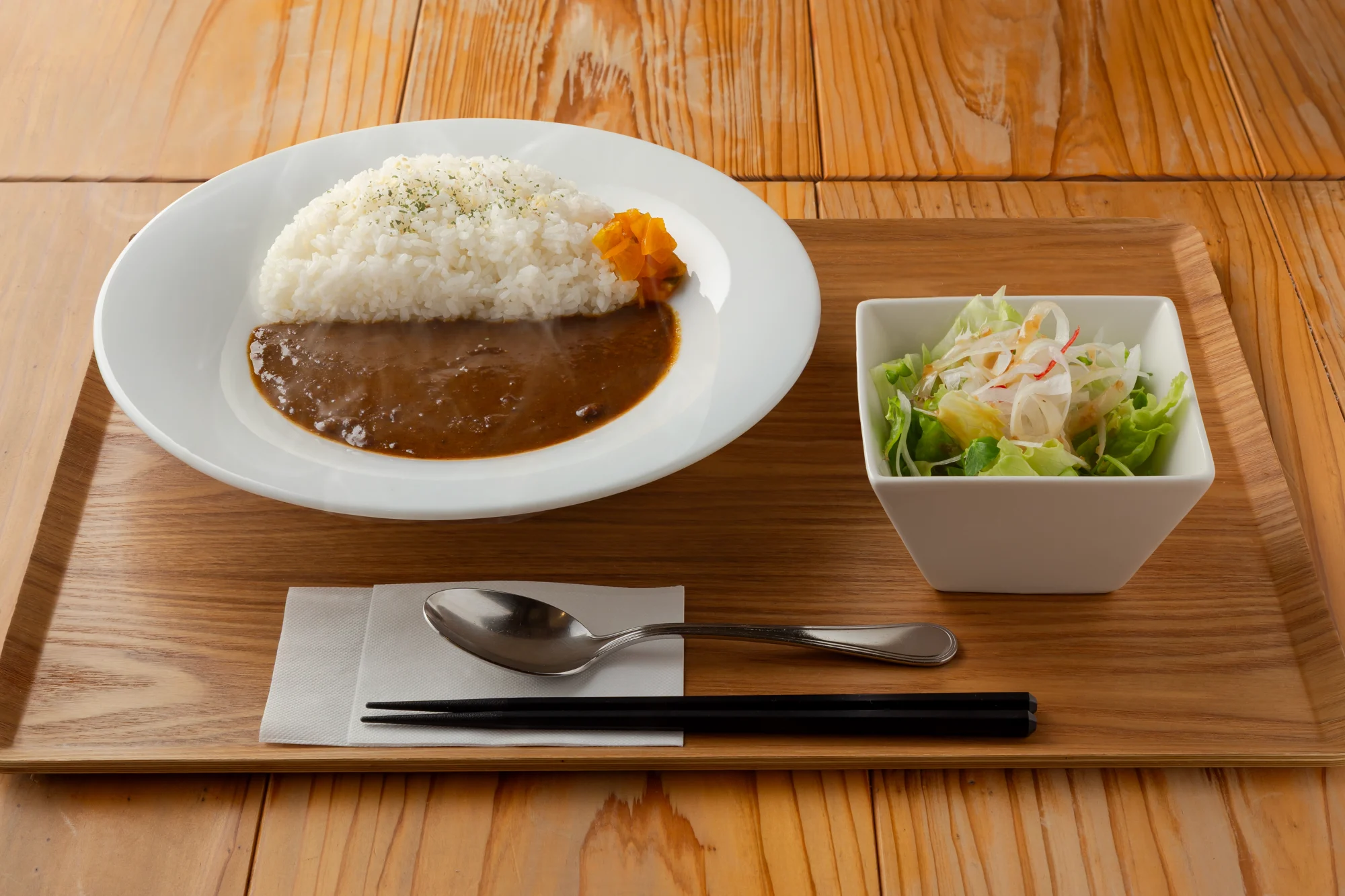 県産黒毛和牛とマンゴーの欧風スパイスカレー